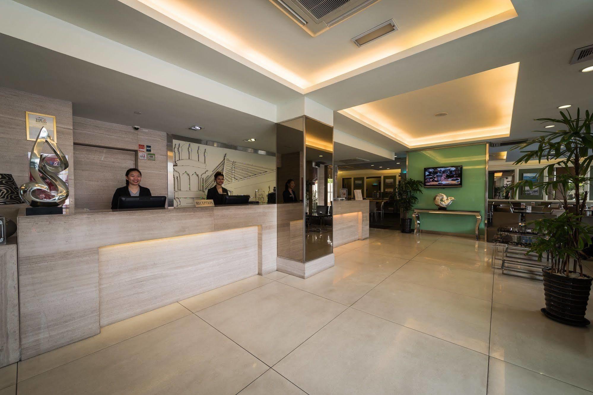 Sentral @ Centre Georgetown